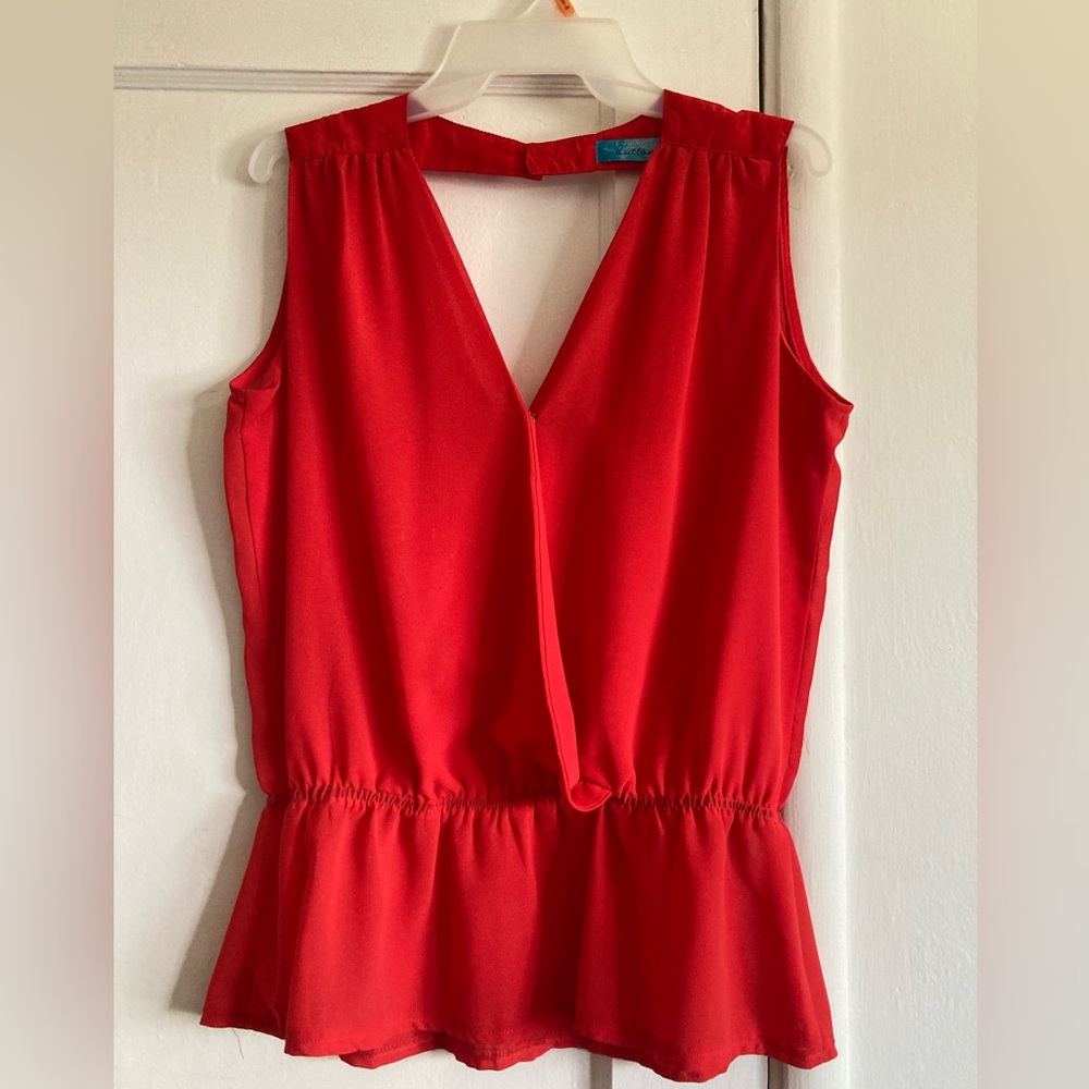Buttons Red V-Neck Sleeveless Blouse